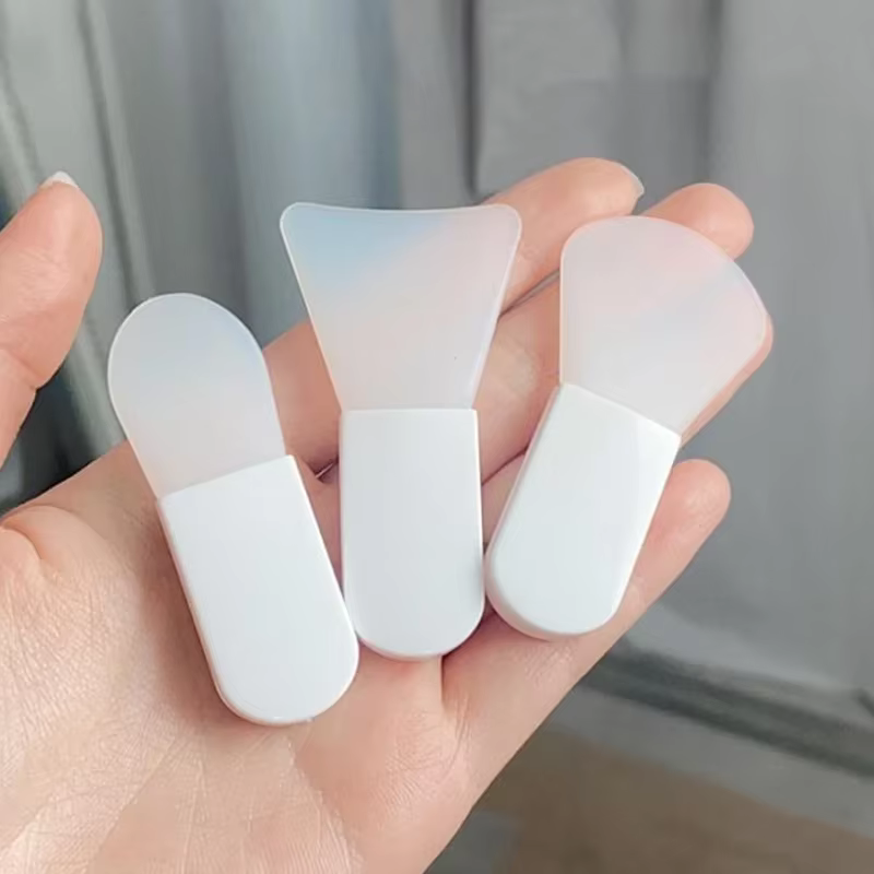 Lot de 3 brosses applicateurs en silicone pour masques faciaux et crèmes visage/yeux, grattoirs pour