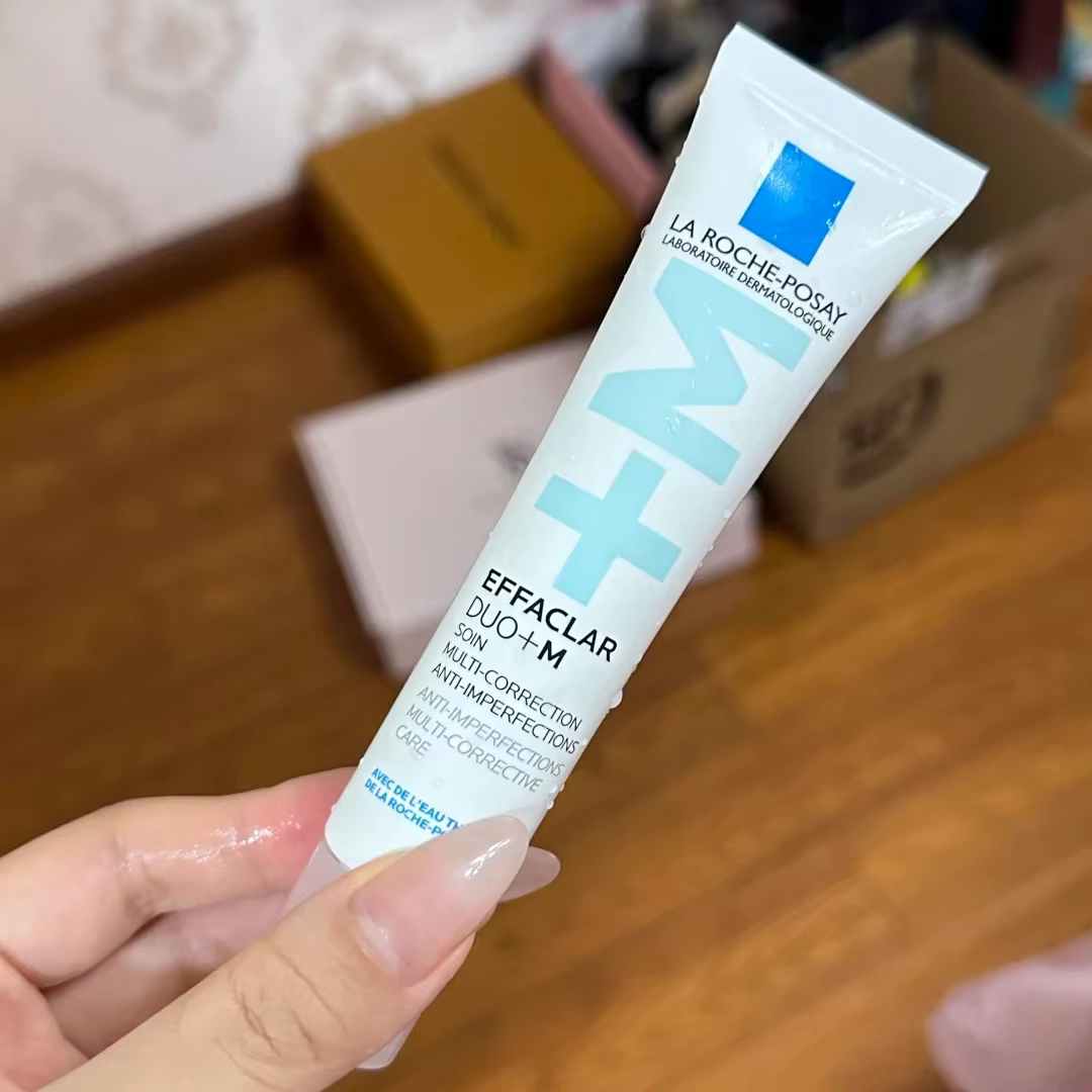 La Roche-Posay Effaclar K+ Sérum Anti-Acné Contrôle du Sébum Minimisation des Pores Exfoliation Douc