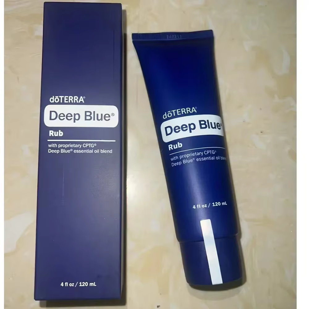 Nouveau baume apaisant pour le soin de la peau utilisant un mélange exclusif d'huiles essentielles p