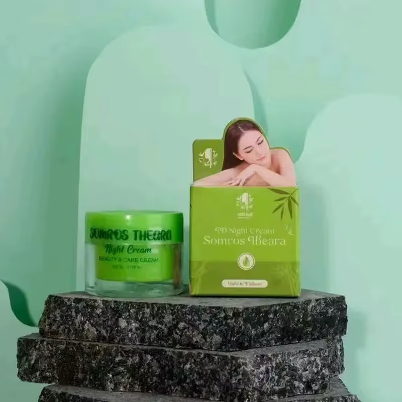 Crème hydratante éclaircissante et anti-acné Thailand Bright White 1 flacon – Unifie le teint
