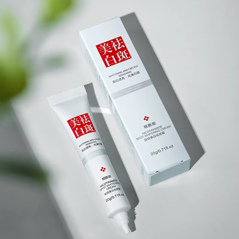 Crème équilibrante pour la peau à la niacinamide