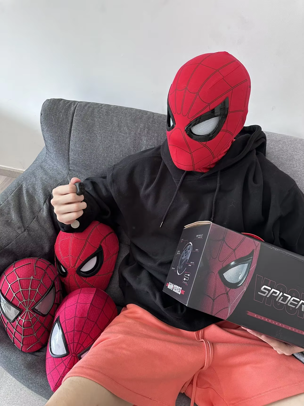 Bandeau électrique populaire Spider Man, masque lumineux de chargement USB Flash télécommandé, cadeau drôle et beau