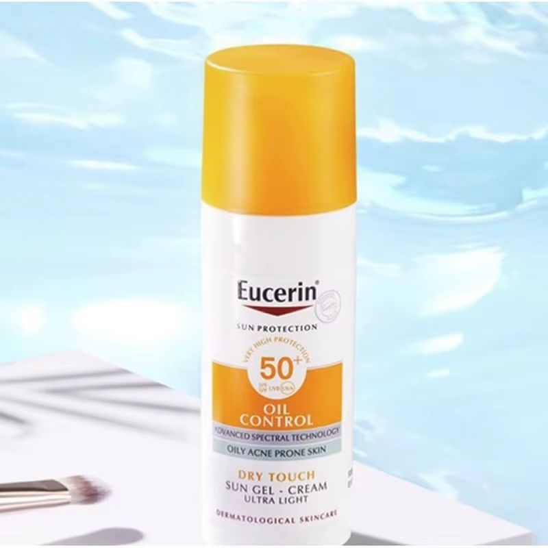 Eucerin Crème solaire visage Oil Control SPF50+ rafraîchissante