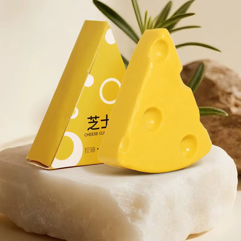 Savon à l'huile essentielle fait à la main pour tours de sel de mer au fromage, barre de contrôle de l'huile hydratante pour le visage et le corps, combat l'acné/acariens