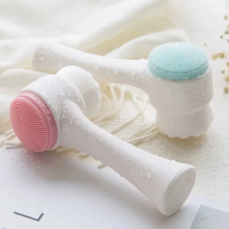 Brosse nettoyante visage manuelle