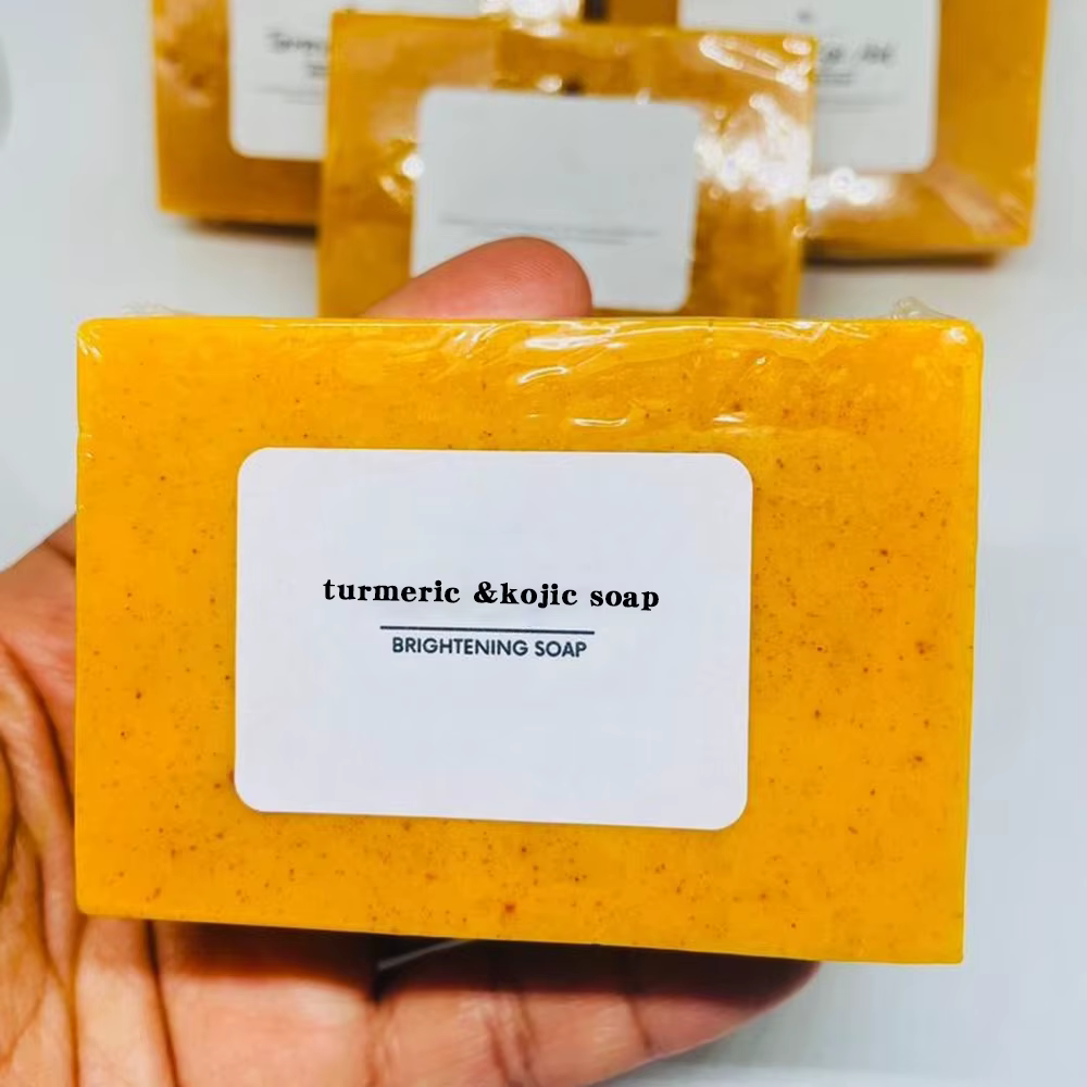 100g de savon fait à la main au curcuma