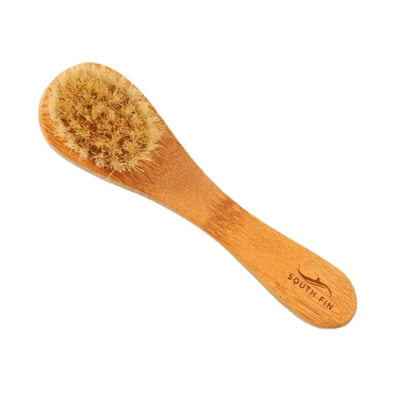 Brosse faciale pour le nettoyage