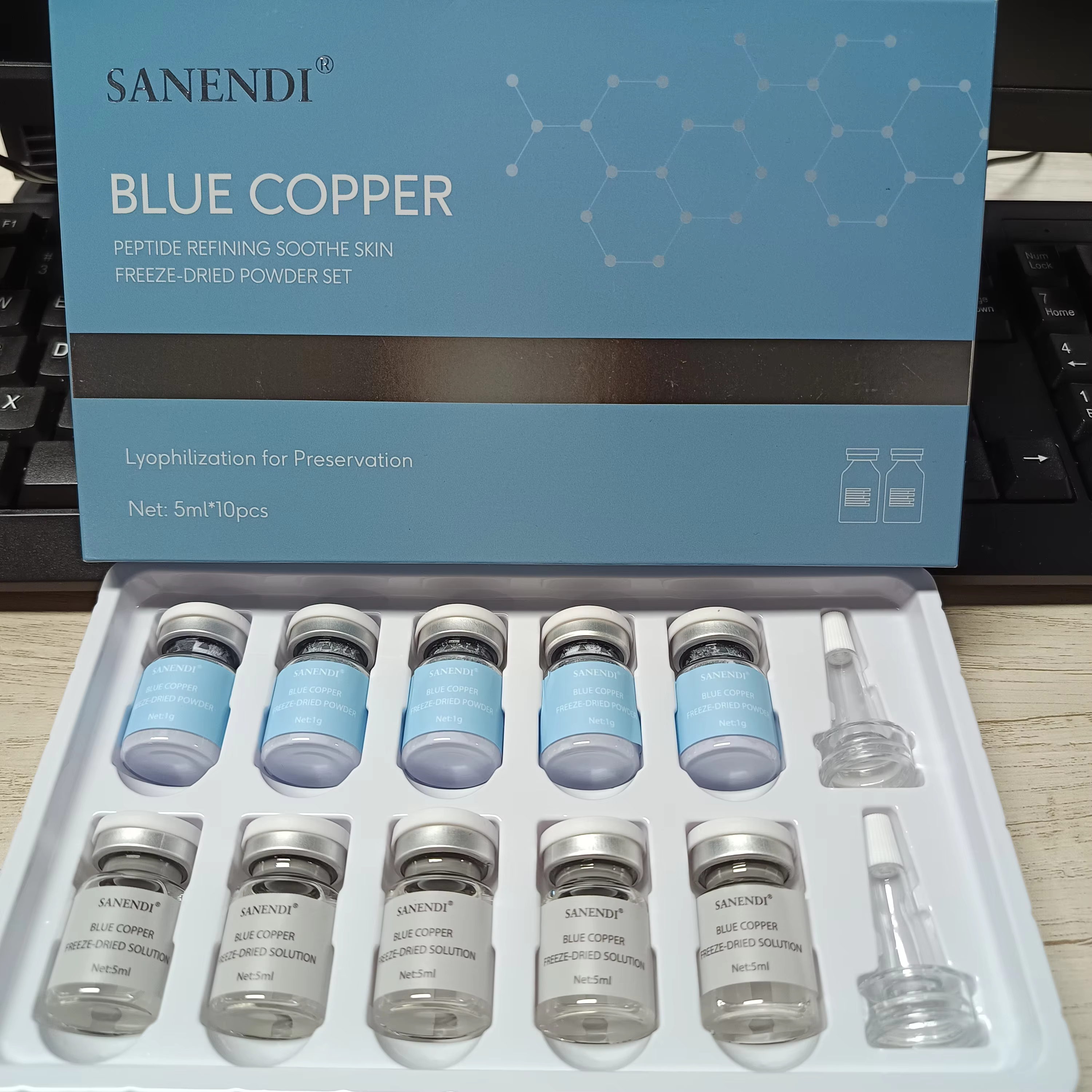 Sérum 5 en 1 NAD+ au cuivre bleu