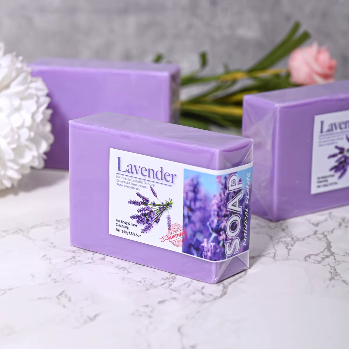 Savon à l'huile essentielle de lavande biologique naturel