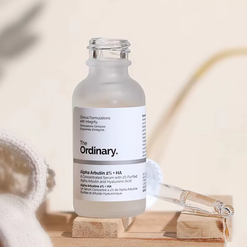 Alpha Arbutin 2% + HA 30ml Sérum Minimise L'apparence des taches foncées et de décoloration Hydrate la peau blanchit