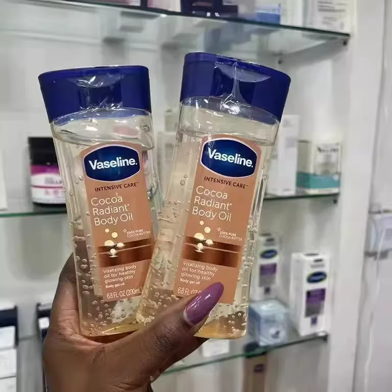 Huile Corporelle Éclatante au Cacao Vaseline 200ml – Soin Hydratant Longue Durée
