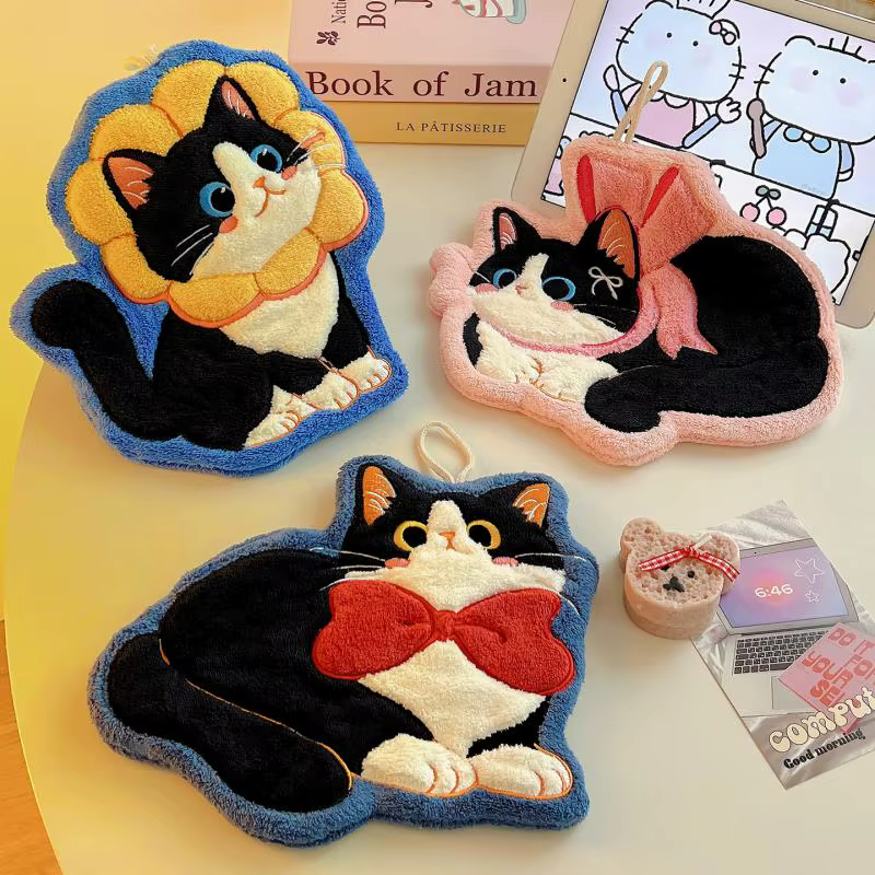Serviette de toilette en velours corail motif chat kawaii pour la cuisine et la salle de bain, absorbante et pratique à suspendre