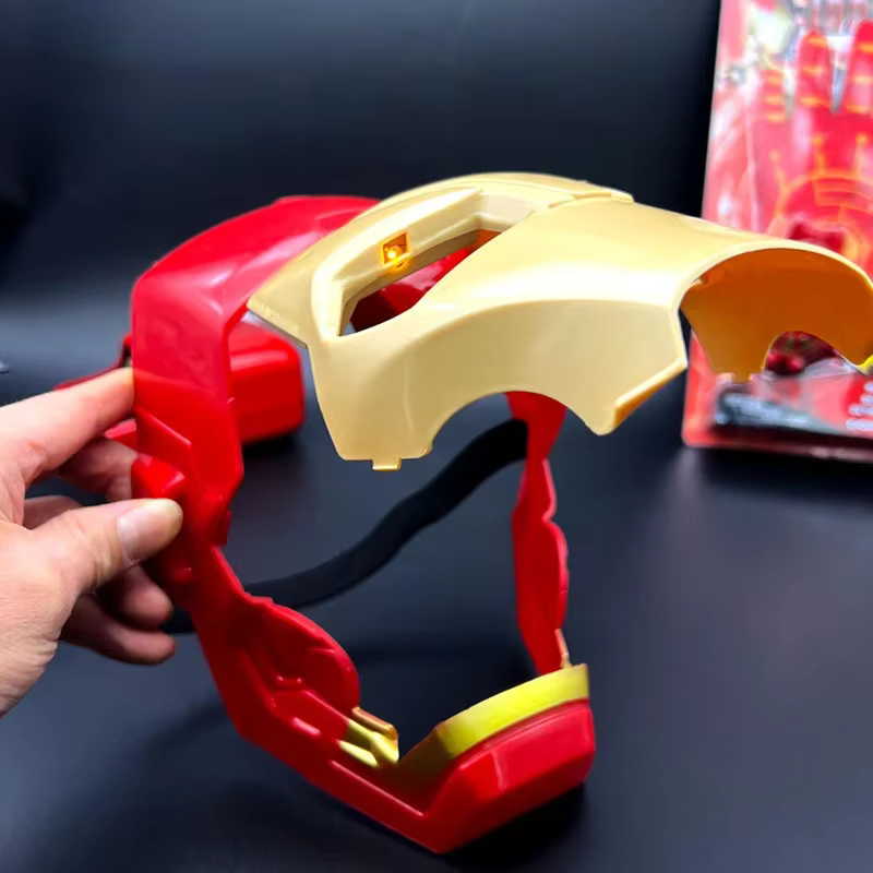 Jouet en fer avec effets lumineux et sonores, masque ouvrable, gants lanceurs de poignet, accessoires de cosplay de dessin animé et d'anime pour cadeaux de fête