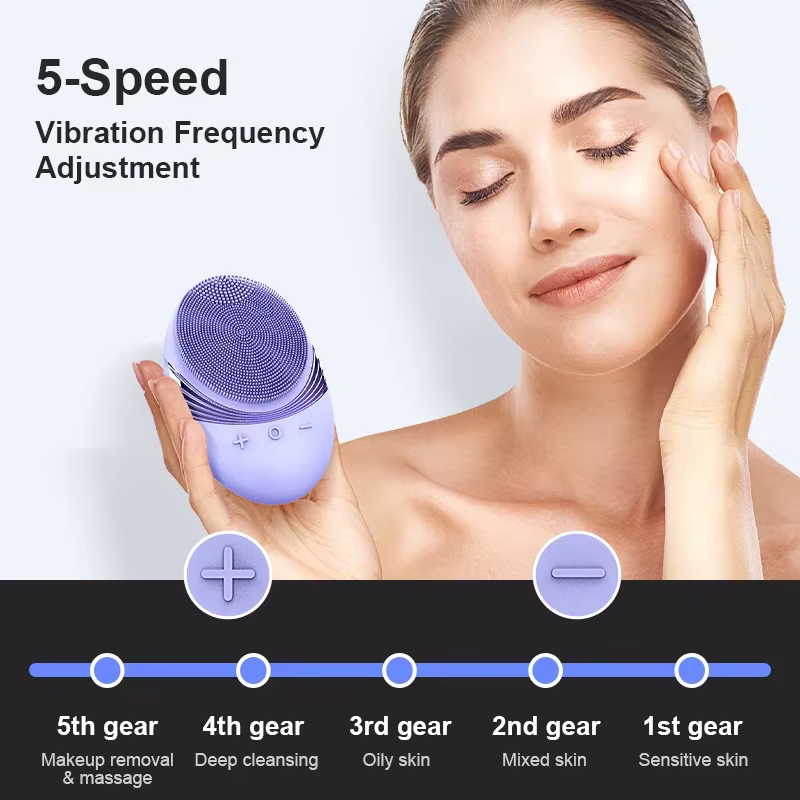 Brosse de nettoyage du visage électrique Ultra-mince de haute qualité avec une batterie intégrée