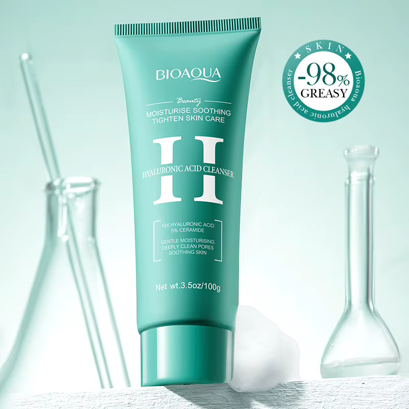 BIOAQUA nettoyant pour le visage à l'acide hyaluronique mousse de lavage