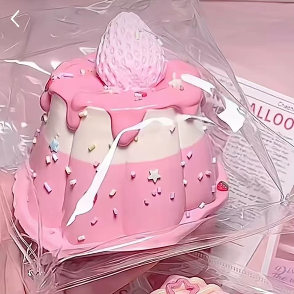 Jouet anti-stress en silicone en forme de pudding à la crème et aux fraises, rebond lent, mignon et moelleux, pour étudiants