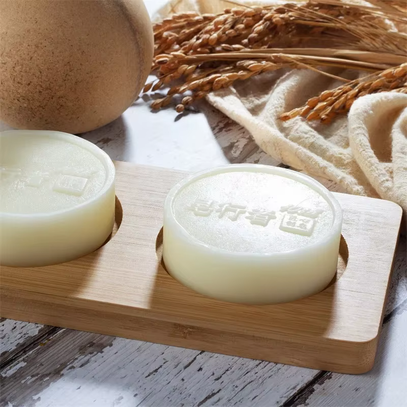 Savon fait à la main en protéines de soie au lait de chèvre