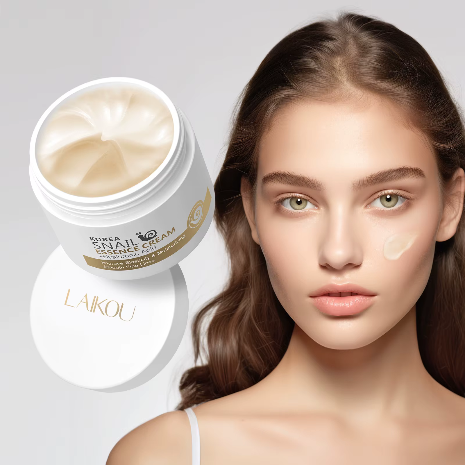 Crème hydratante et nourrissante à l'acide hyaluronique pour le visage