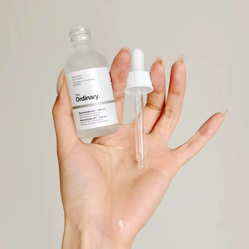 Alpha Arbutin 2% + HA 30ml Sérum Minimise L'apparence des taches foncées et de décoloration Hydrate la peau blanchit