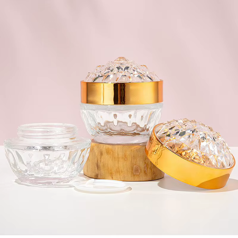 Pot de crème pour le visage en verre avec couvercle