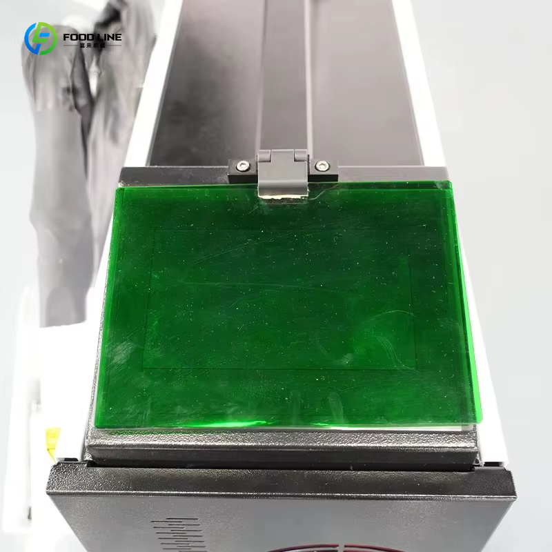 Machine de nettoyage au laser personnalisée de 1500 W, équipement industriel pour éliminer le graffiti sur la pierre et le béton, réparation des murs extérieurs des bâtiments