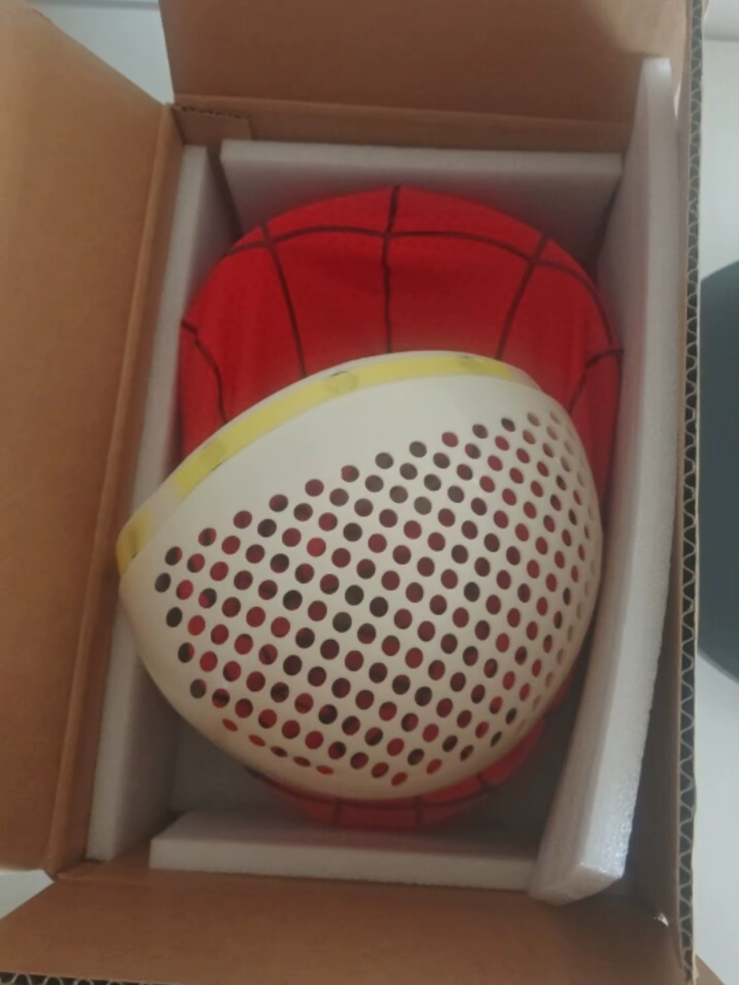 Nouvelle Masque Spider-Man Quatre en un, Version Tom Holland, Réplique Filmique Faite à la Main, Rouge et Noir, pour Adulte, Cosplay, Accessoire de Collection
