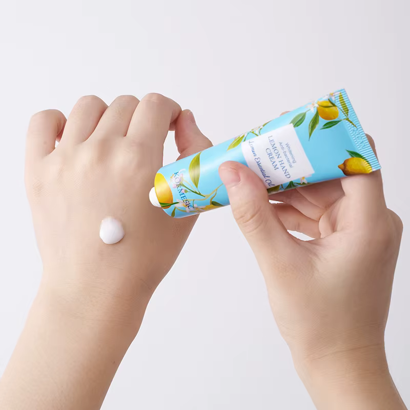 Crème pour les mains à la vaseline aux fruits KORMESIC