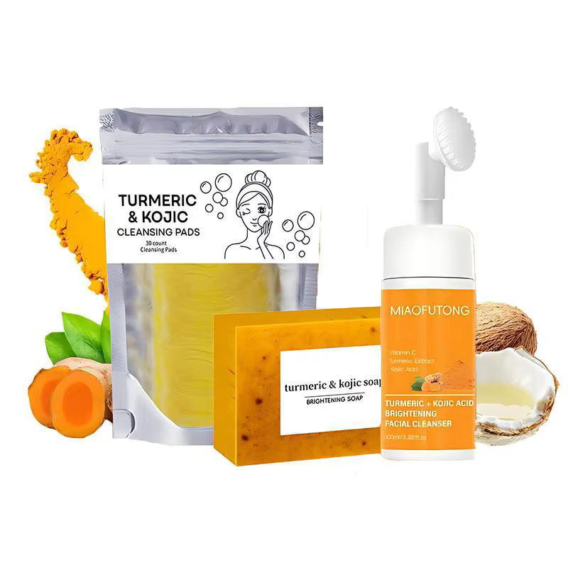 Ensemble nettoyant et savon au curcuma
